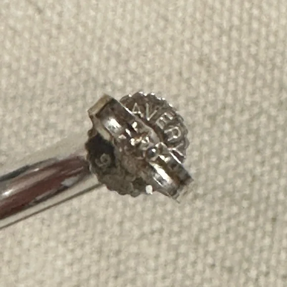 Brand new with box and pouch.  1 inch James Avery Fiesta hoop earrings. - Picture 3 of 4